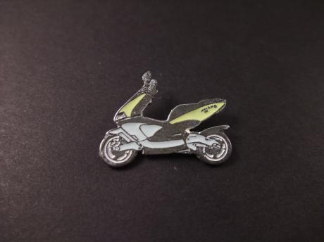 Aria 150 GT scooter